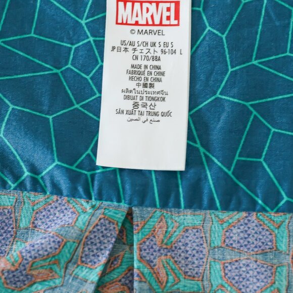 Disney Marvel Black Panther Wakanda Long Sleeve Colorful Button Down Shirt Small - Picture 4 of 4